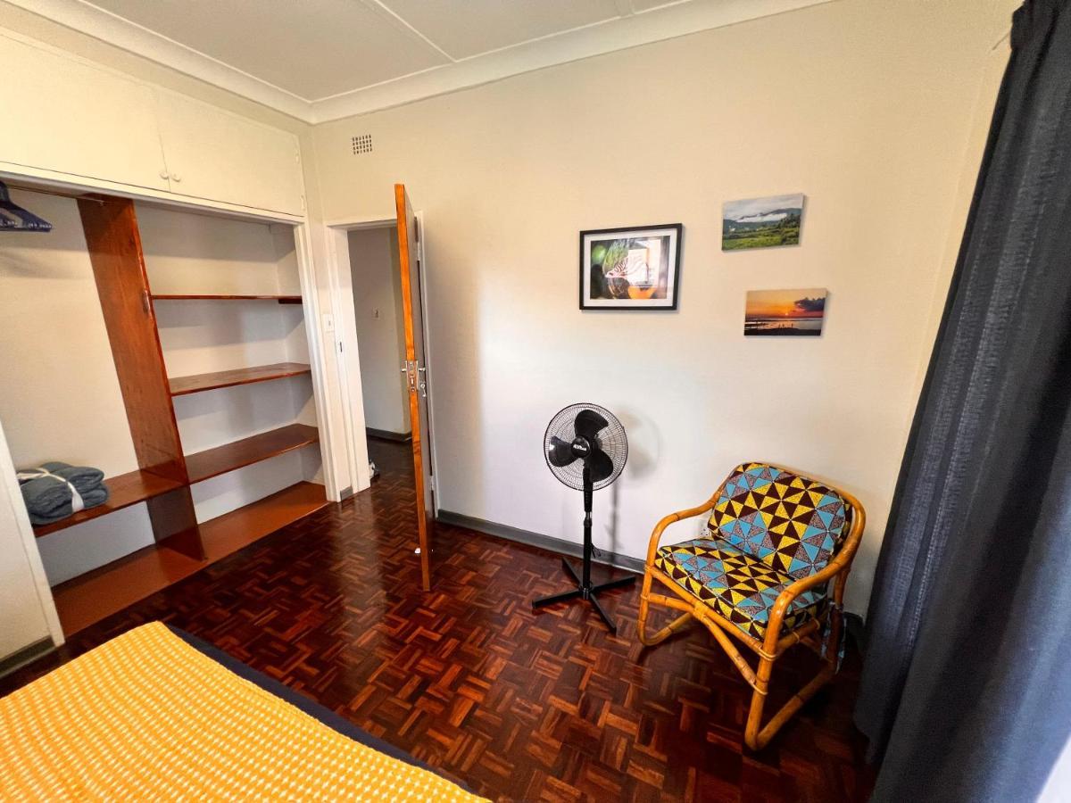 Firefly Budget Friendly Guest House Kempton Park Esterno foto